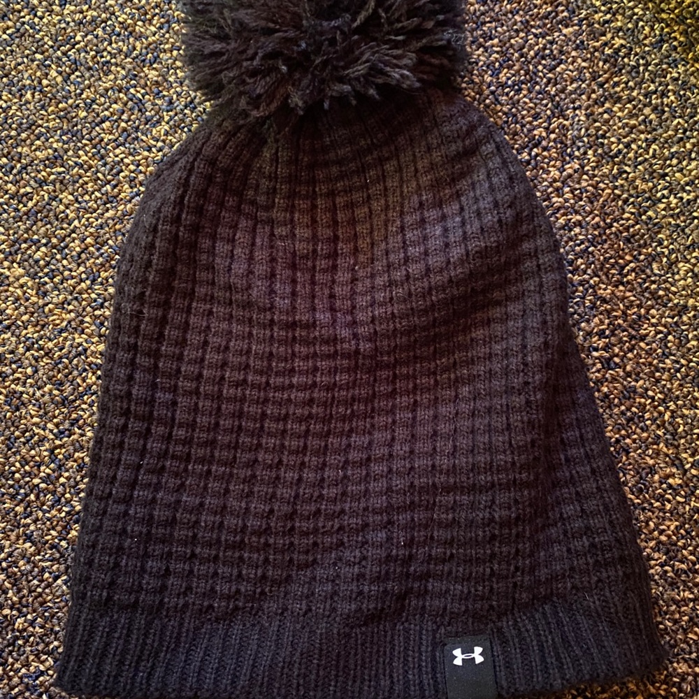 Under armor winter hat - Picture 2 of 2